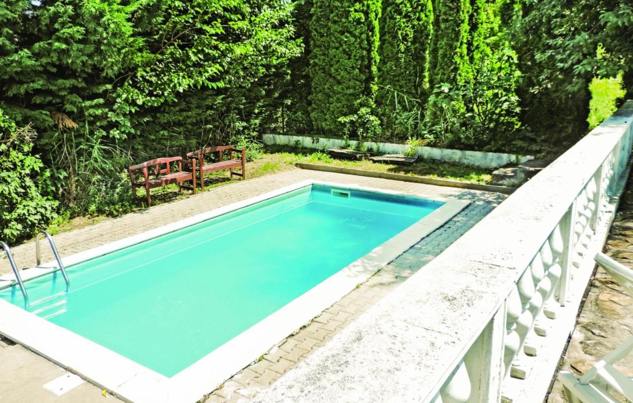 Landhaus Toereki Mit Pool Шиофок Экстерьер фото