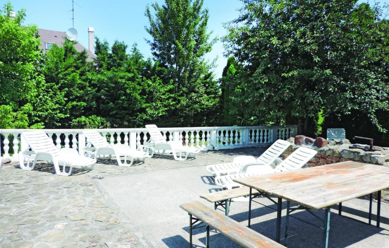 Landhaus Toereki Mit Pool Шиофок Экстерьер фото