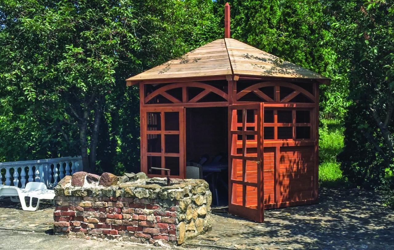 Landhaus Toereki Mit Pool Шиофок Экстерьер фото